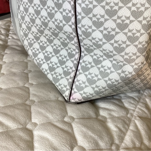 Kate Spade RARE EUC Classic Noel Print weekender tote bag with adjustable strap - Picture 15 of 16